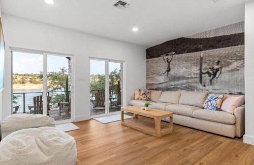 Point Venture House | Chasing Summer - Private Lakefront Luxury on Lake
