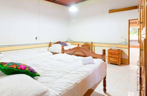 Mapastepec Bed & Breakfast | Chiapas Relax: Hotel with Pool & Terrace