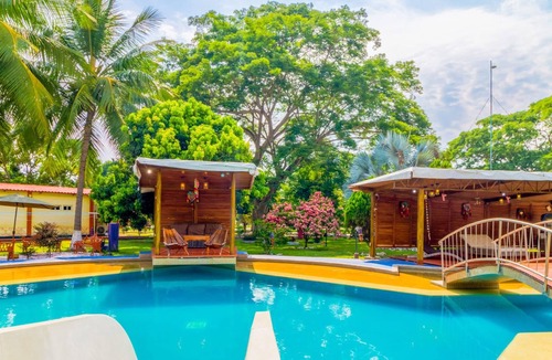 Mapastepec Bed & Breakfast | Chiapas Relax: Hotel with Pool & Terrace
