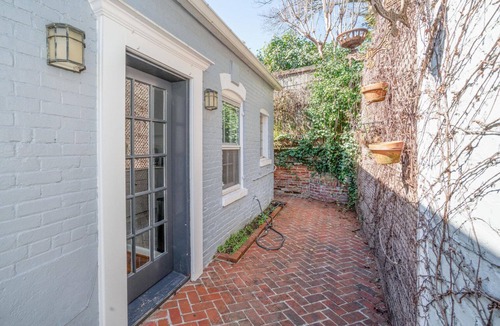 Georgetown House | Chic Georgetown 1BR w/W/D, nr Baseball, Bars & Dining, by Blueground