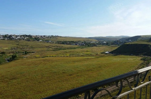 Ampliacion Mazatlan Villa | Christy's Villa # 4 "Spacious,Beautifully decorated one bedroom w/Bathtub!