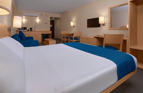 Cuautlancingo Hotel | City Express by Marriott Puebla Finsa