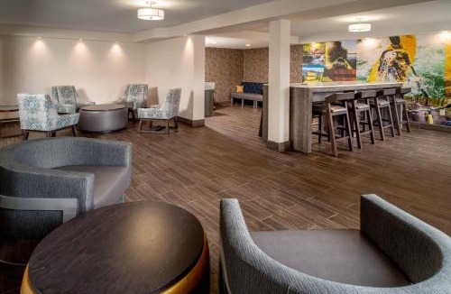 Beckley Hotel | Clarion Pointe Beckley
