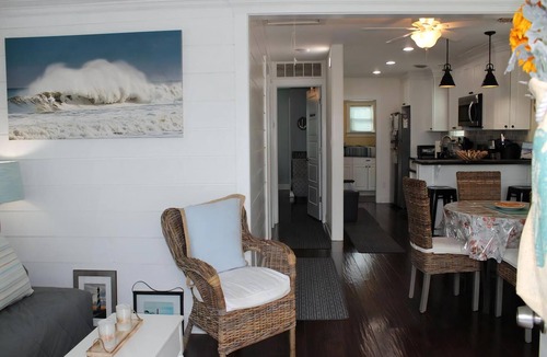 Ship Bottom House | Classic Beach Cottage w/private yard