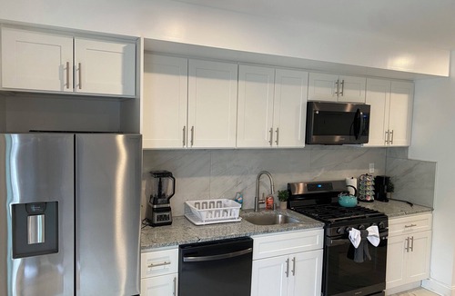 Greenville House | Clean & Cozy 1BR in Jersey City Near NYC, Safe Area
