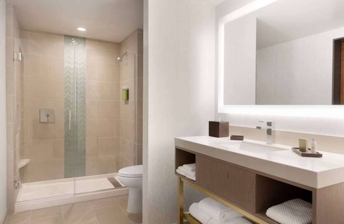 Whittier Hotel | Close to CU Boulder + Free Breakfast. Pool. Gym.