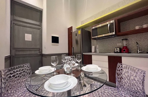 12th Street Apartment | Coco & Sea Singular Joy 1 BedRoom