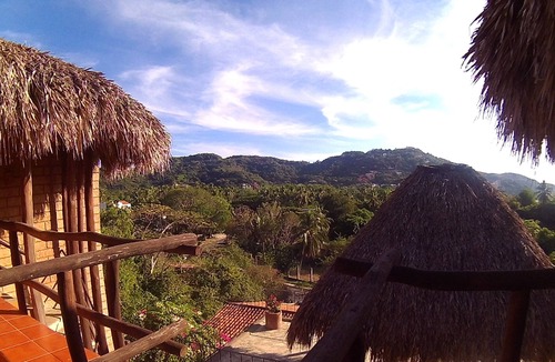 Ixtapa - Zihuatanejo House | Comfort and privacy a short walk from Playa La Ropa