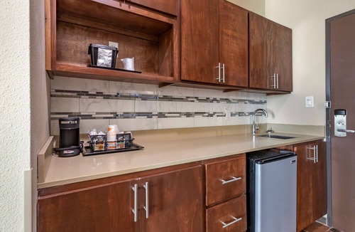 Cedar Park Hotel | Comfort Suites Cedar Park - Austin Northwest