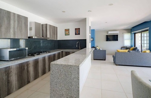 Boulevard Barra Vieja Apartment | Comfortable House -Private Pool - Private Beach