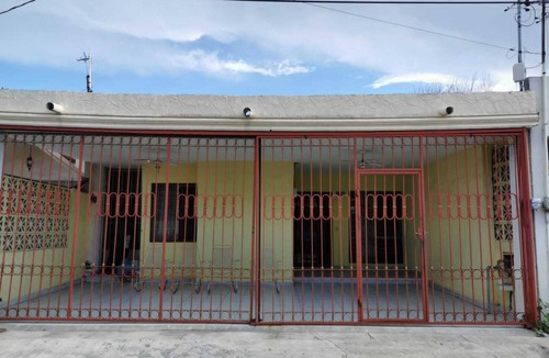 San Nicolas de los Garza House | COMPLETE HOUSE LAS PUENTES 12 SECTOR