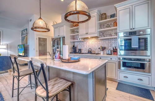 Madeira Beach House | COMPLETELY COASTAL! PRIVATE HEATED POOL! 3 BR 2 BA Close to John's Pass!