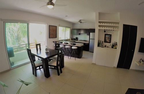 Gonzalo Guerrero Condo | Condo In Downtown of Playa del Carmen, four blocks to the 5th