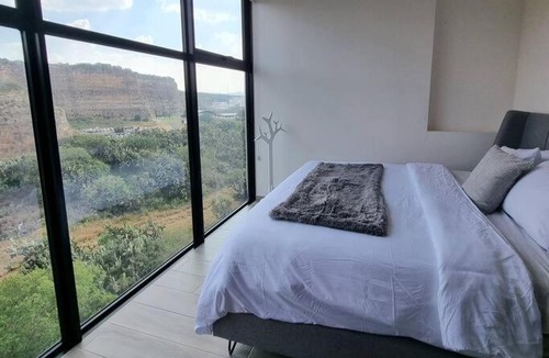 Queretaro Apartment | Confortable y luminoso departamento