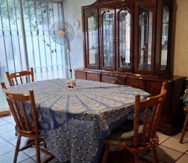 Morelia House | Confortables habitaciones en zona residencial de Vista Bella, Morelia Michoacan