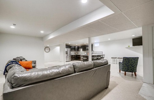 Northeast South Bend Apartment | Convenient North Bend Apt: Half-Mi to Notre Dame!