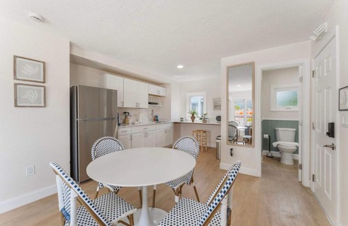 Parsuns To Cocoa Beach Apartment | Coquina Cottage
