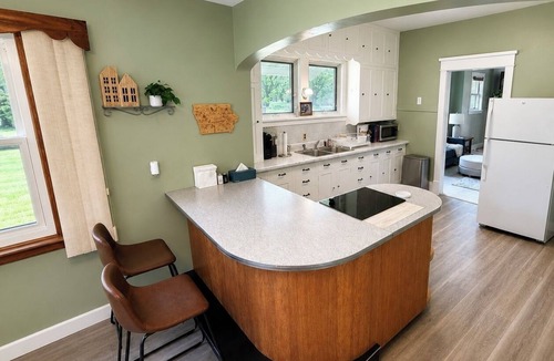 Alpha Cottage | Cornerstone Cottage in Waucoma