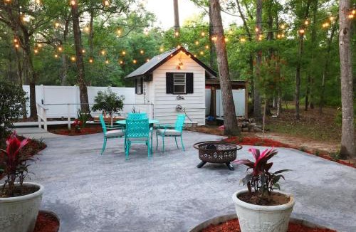 St. Augustine House | Cottage in the woods at Emerald Lakes Estate