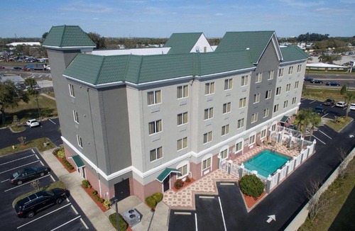 Pinellas Park Hotel | Country Inn & Suites by Radisson, St Petersburg - Clearwater, FL