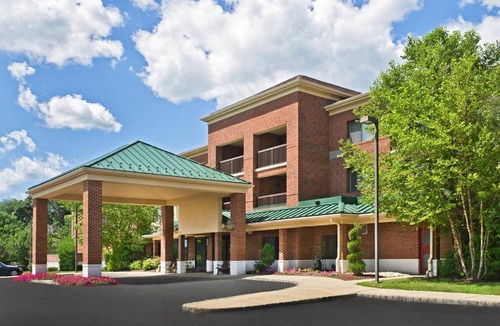 Mount Tabor Hotel | Courtyard Parsippany