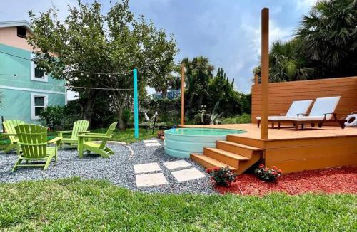 Smith's Memento House | Cowboy Pool Mini Golf Beach Ocean Center