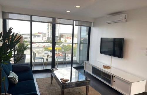 Avenida Revolucion Apartment | Cozy 1-bedroom apartment in awesome Tijuana DOWNTOWN with fitness room, WiFi