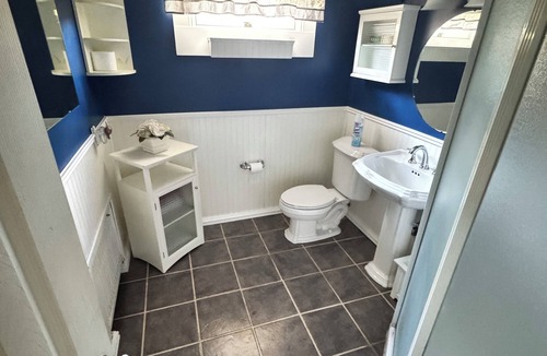 Watchung House | Cozy 1-bedroom in a house with WiFi, AC in charming Watchung