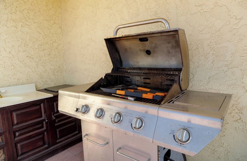 Ensenada Condo | Cozy 1 king bed apartment in enjoyable Ensenada with pool, fitness room.