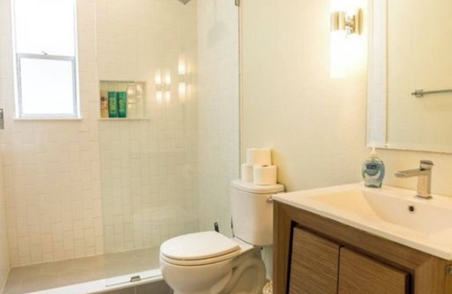 Five Points Apartment | Cozy 2-bedroom apartment in Historic Riverside Jacksonville