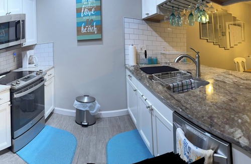 Melbourne Beach House | Cozy 2-bedroom townhome in charming Melbourne Beach Florida.