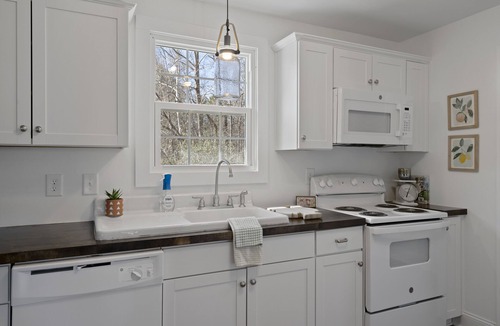 Woodruff House | COZY BRICK RANCH