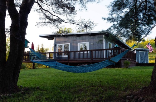 Fleischmanns House | Cozy cabin with great views and fire place!