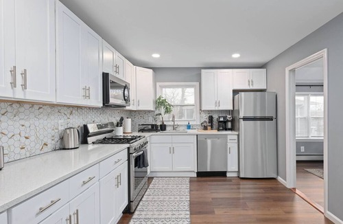 Ridgefield Park Apartment | Cozy Home, 17 min from NYC, 2 Parking Spaces