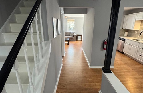 Marlton House | Cozy, modern charming 3-bedroom townhome close to Rt 73, Rt 70, I 95 and I 295