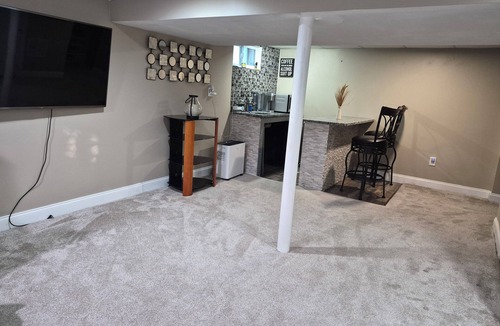 Bloomingdale Apartment | Cozy Private 1BR Apartment with Outdoor Space