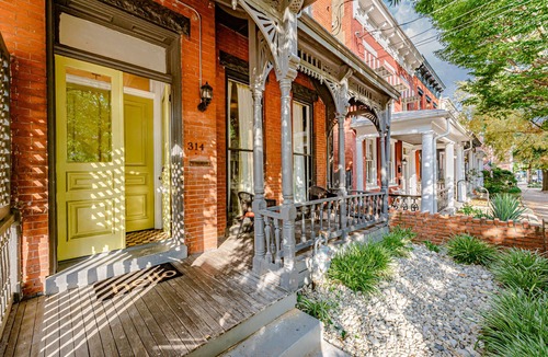 Jackson Ward House | Cozy walkable downtown retreat, 3 minutes to VCU