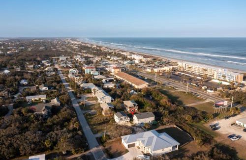 Crescent Beach Apartment | Crescent Beach Bungalow C