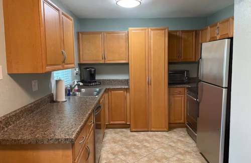 Anona Condo | Cute, spacious 2 BR 2 Full BA condo minutes from the beaches