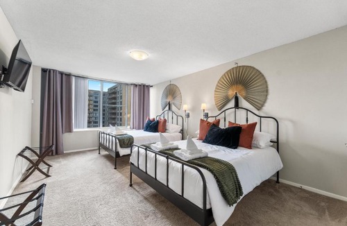 Crystal City Apartment | DC Luxury Apartment Near Metro