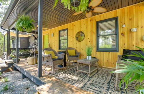 Lithonia House | Deck & Hiking Trails: Luxe Georgia Farm Retreat