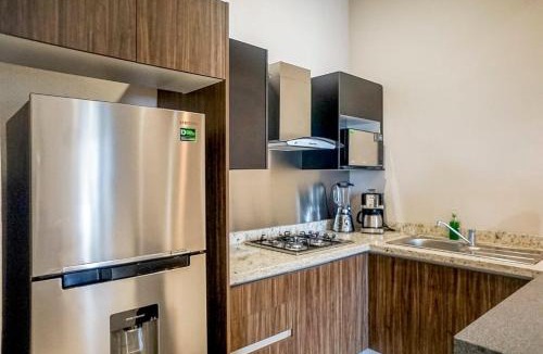 Leon Apartment | Del Moral Apartments