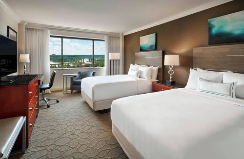 City Center Hotel | Delta Hotels by Marriott Richmond Downtown