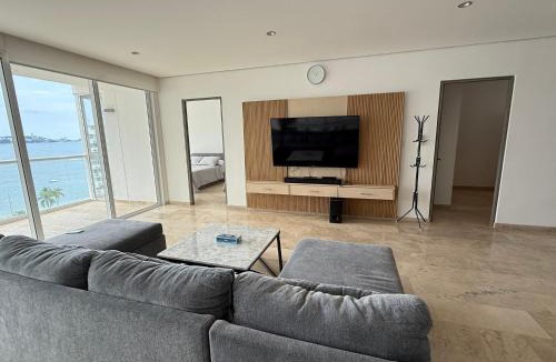 Costa Azul Apartment | Departamento de 4 recámaras con vista al mar