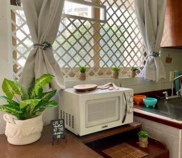 Downtown Mazatlan Apartment | Departamento en el Área de Olas Altas