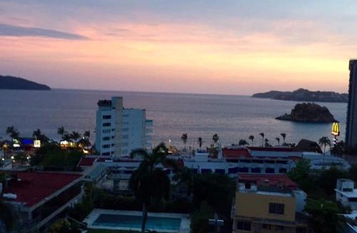 Farallon Apartment | Departamento Familiar en Acapulco con Hermosa Vista!