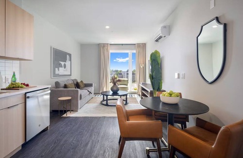 White Plains Apartment | Designer 1BR | Gym, Parking