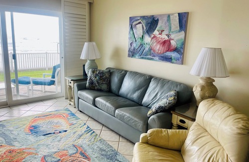 Point East Condo | Direct Ocean Front Ground Floor Corner Unit 2/2