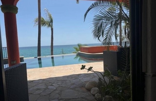 Buenavista Apartment | Don Julio Ocean view poolside room