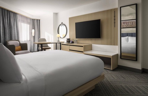 Fort Lee Hotel | DoubleTree by Hilton Fort Lee - George Washington Bridge